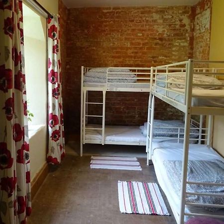 Llanfyllin Workhouse - Y Dolyddホステル エクステリア 写真